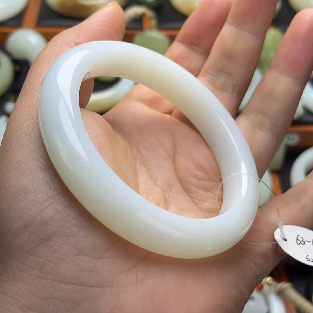 和田玉未镶嵌手镯63.64