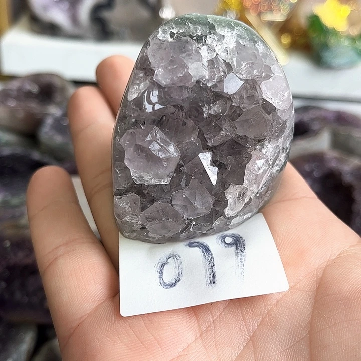 水晶8888888888未镶嵌