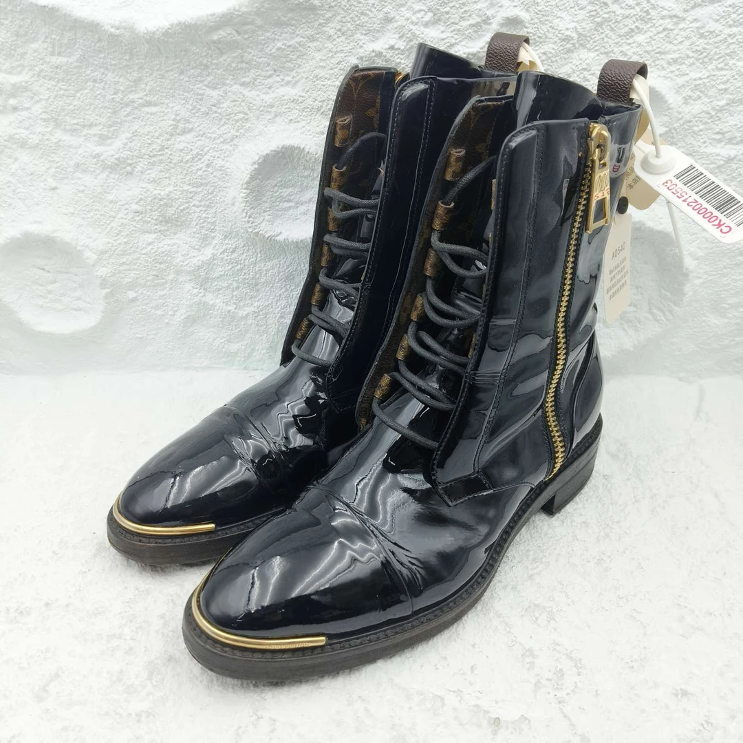 95新 LouisVuitton/路易威登 38码/黑色/女士高帮鞋/A0540