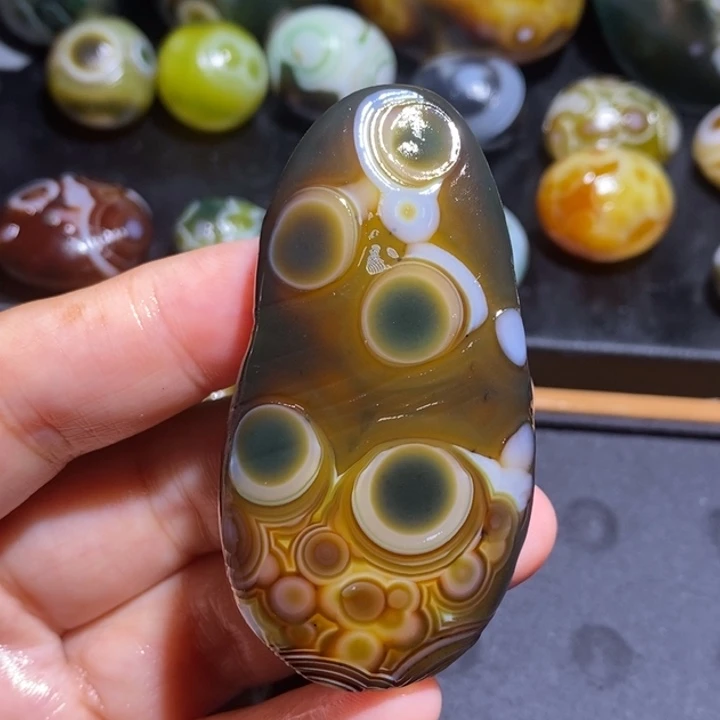 未镶嵌玛瑙/玉髓珠宝半成品66