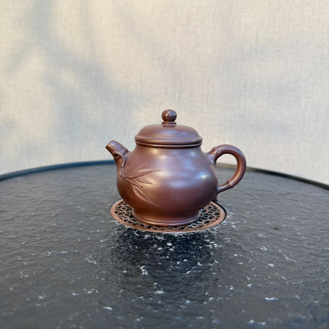 812号 lym 0520034779 潘壶 石红 200cc