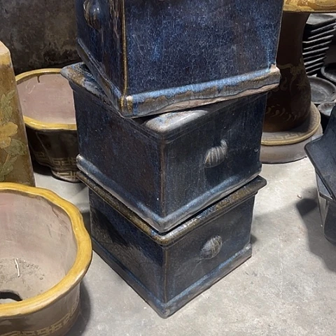 诗**活陶瓷材料，品相完整