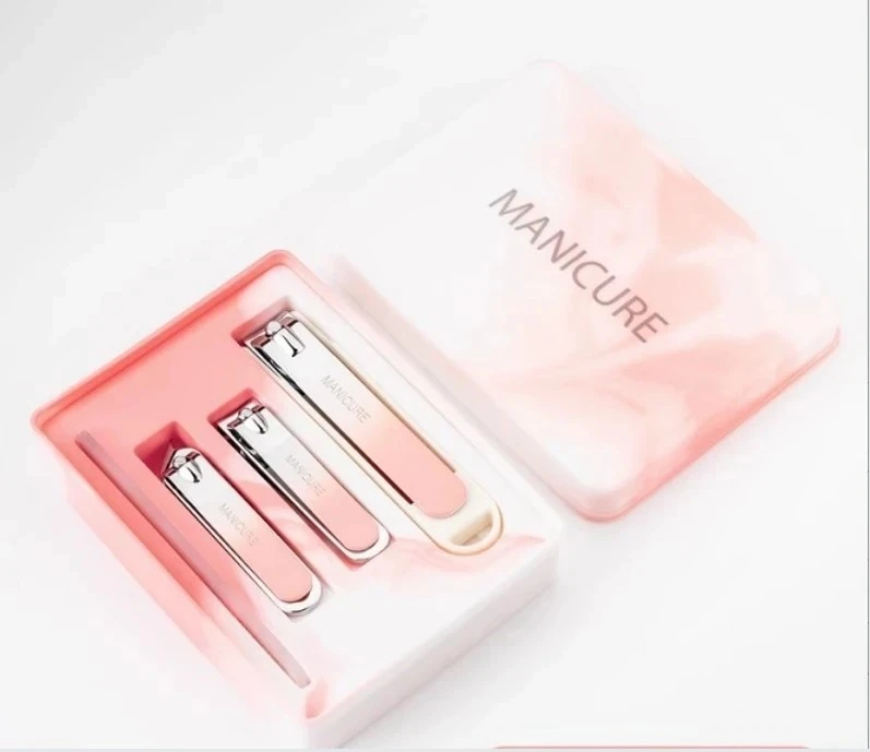 家用指甲钳套装便携指甲刀四件套礼盒装旅行指甲剪套装颜色随机