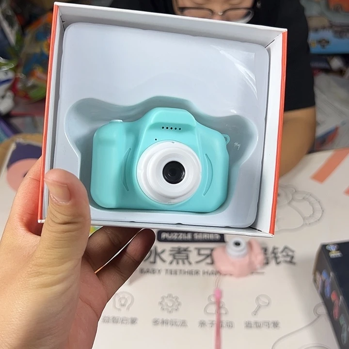 毛绒绿色儿童相机