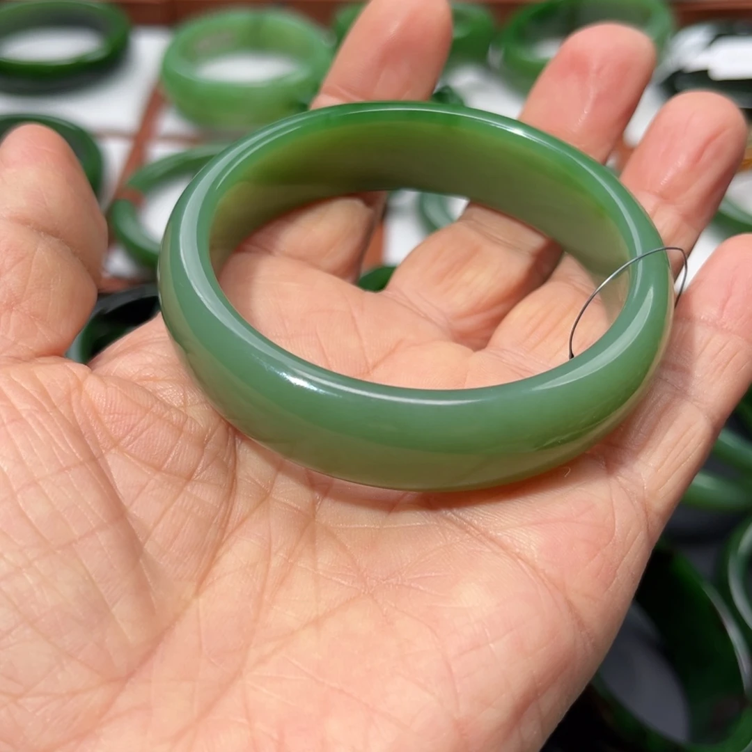 和田玉手镯未镶嵌黄*儿