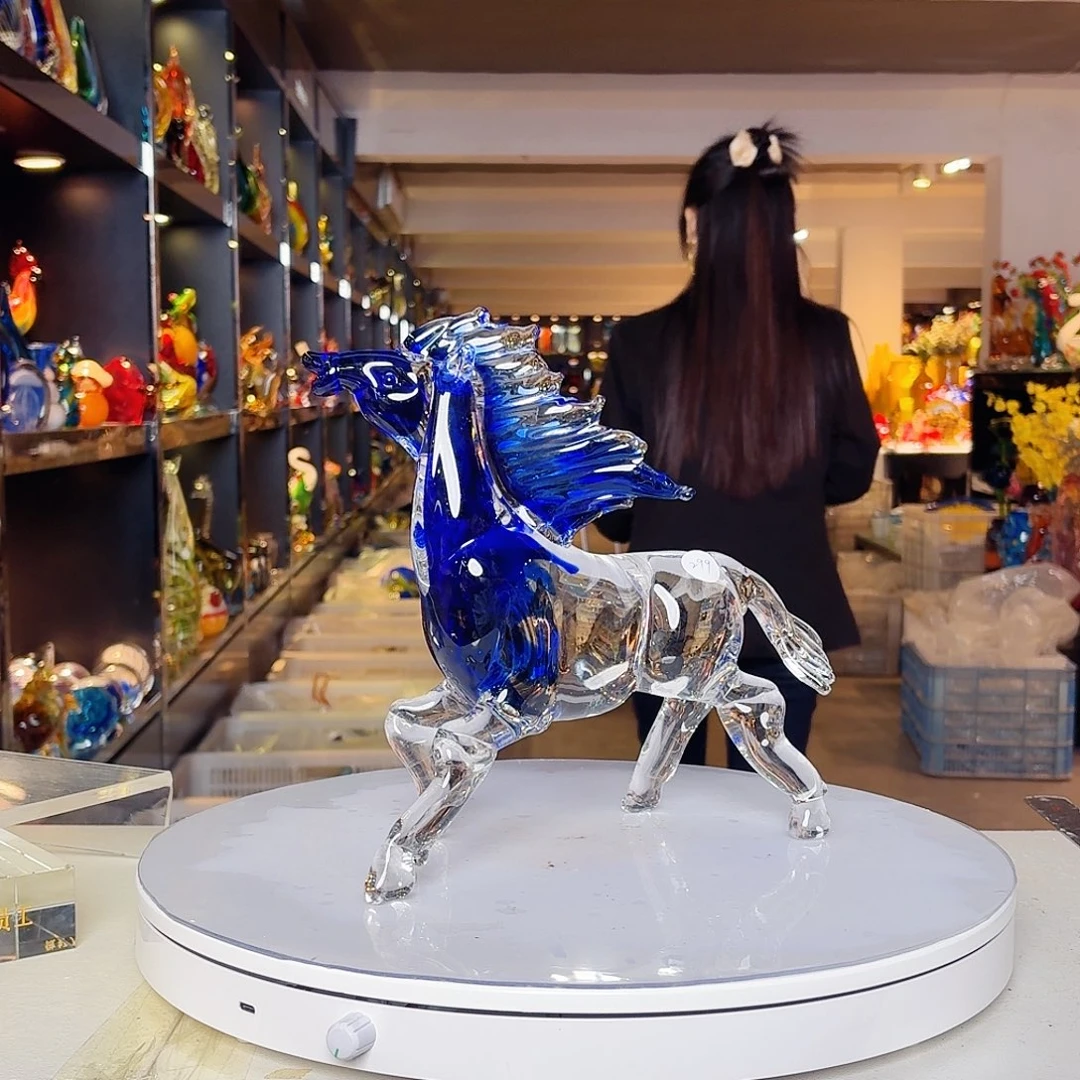 摆件琉璃桥等古迹众多之建筑