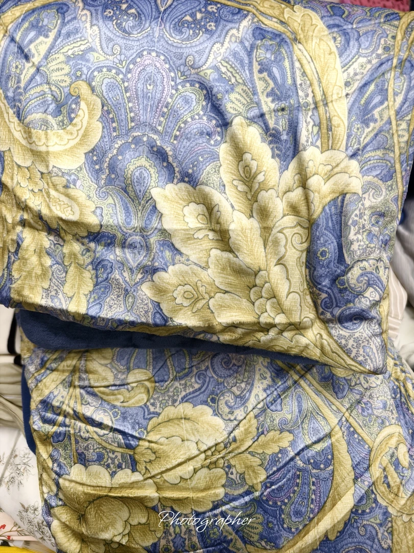 外贸单尾吸湿发热蓄热被套