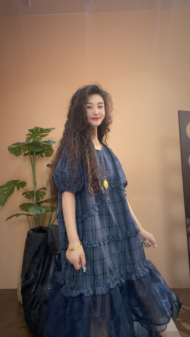 museguhui/木色古汇72338#格子拼接休闲气质时尚宽松百搭连衣裙