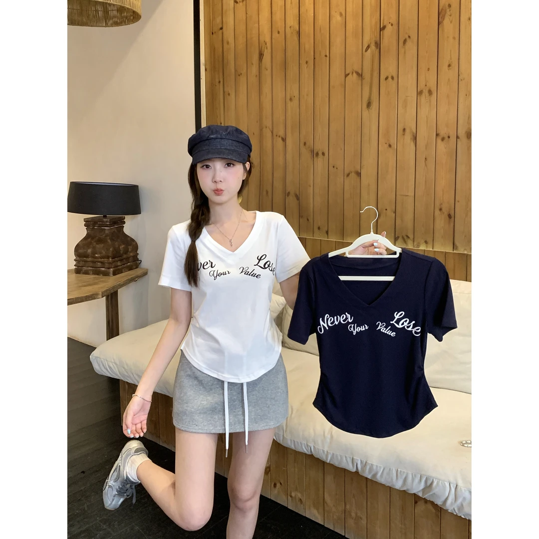 长2025夏季款胖mm大码字母印花V领短袖T恤纯欲修身显瘦上衣64901