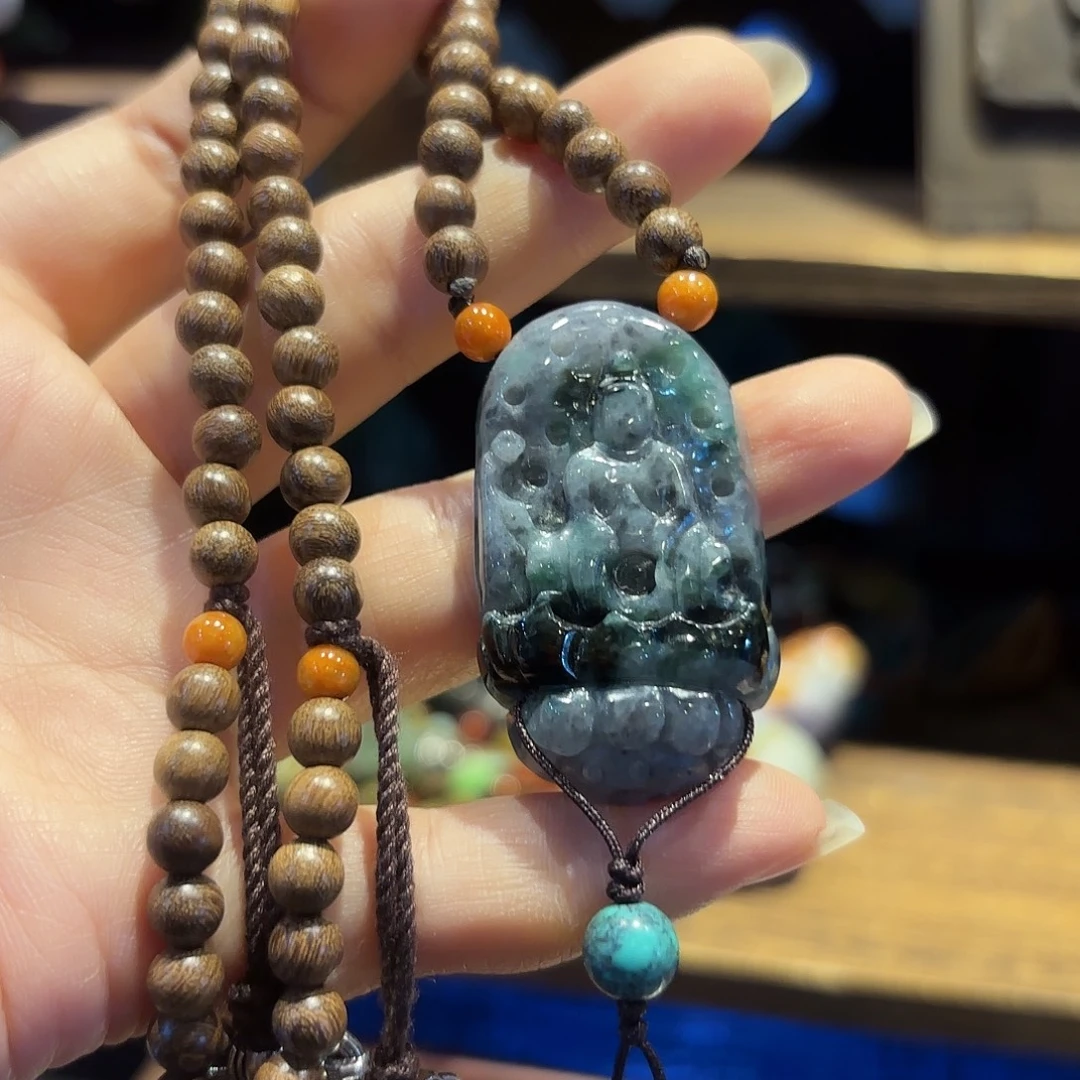 颈饰未镶嵌翡翠你