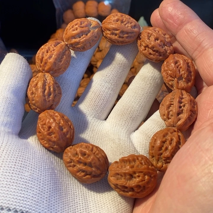 文玩核桃手串……55