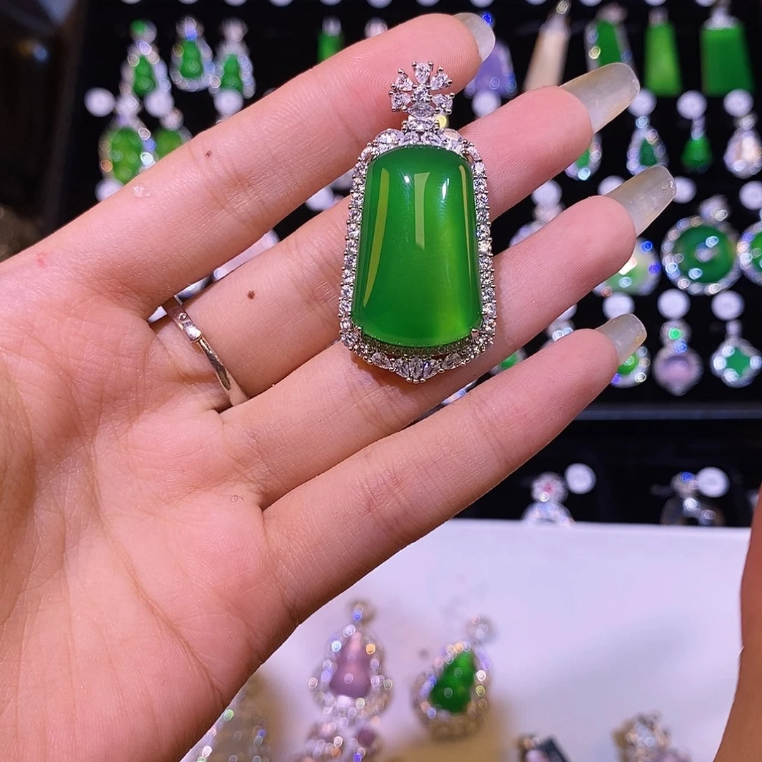 玛瑙/玉髓颈饰合金
