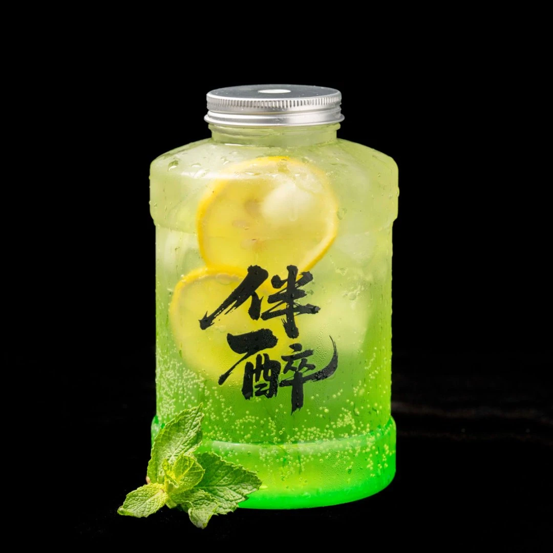 伏特青果3L顿顿桶+苏打酒4瓶+零食4种+筛盅2套+扑克1副+瓶起1个