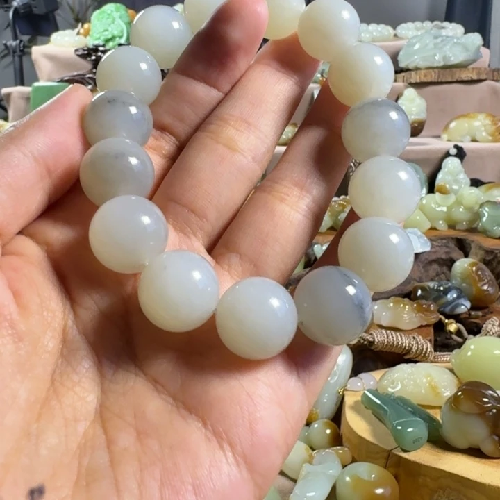 和田玉（糖玉）未镶嵌颈饰