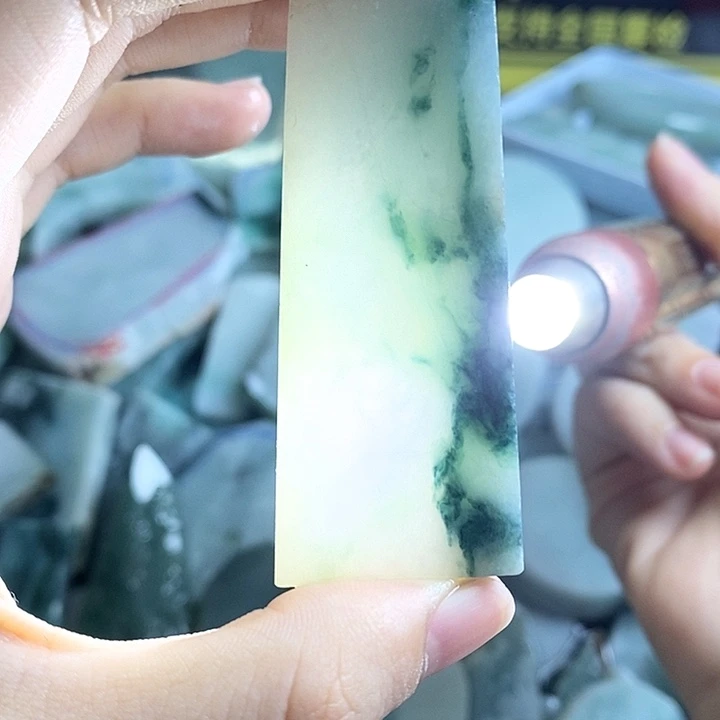 翡翠裸石纯天然翡翠