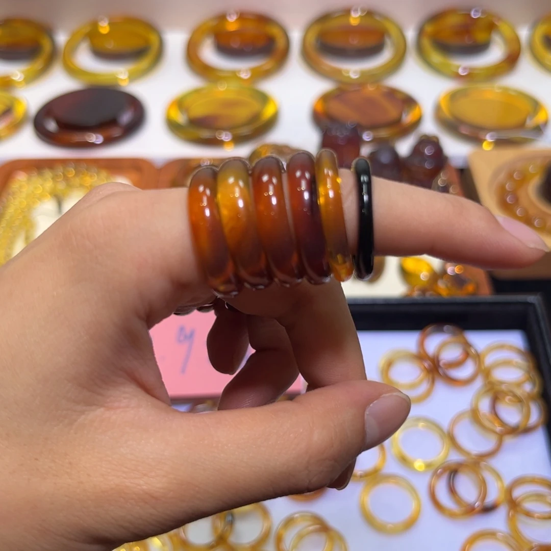 琥珀未镶嵌手镯旺***哒戒指*5（送一）（1号）