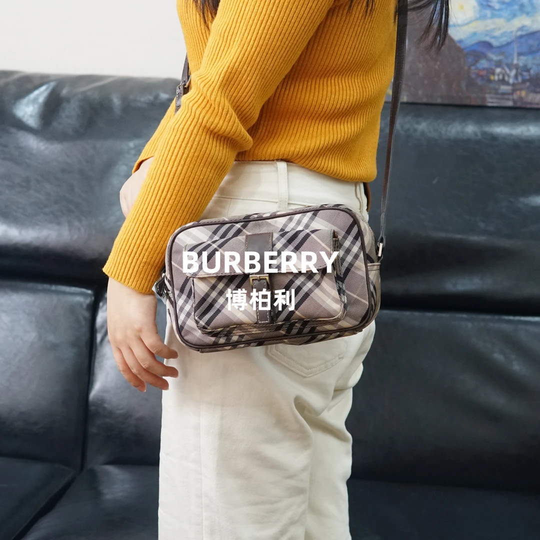 95新 BURBERRY/博柏利 格纹斜挎包/SP12320040/0040