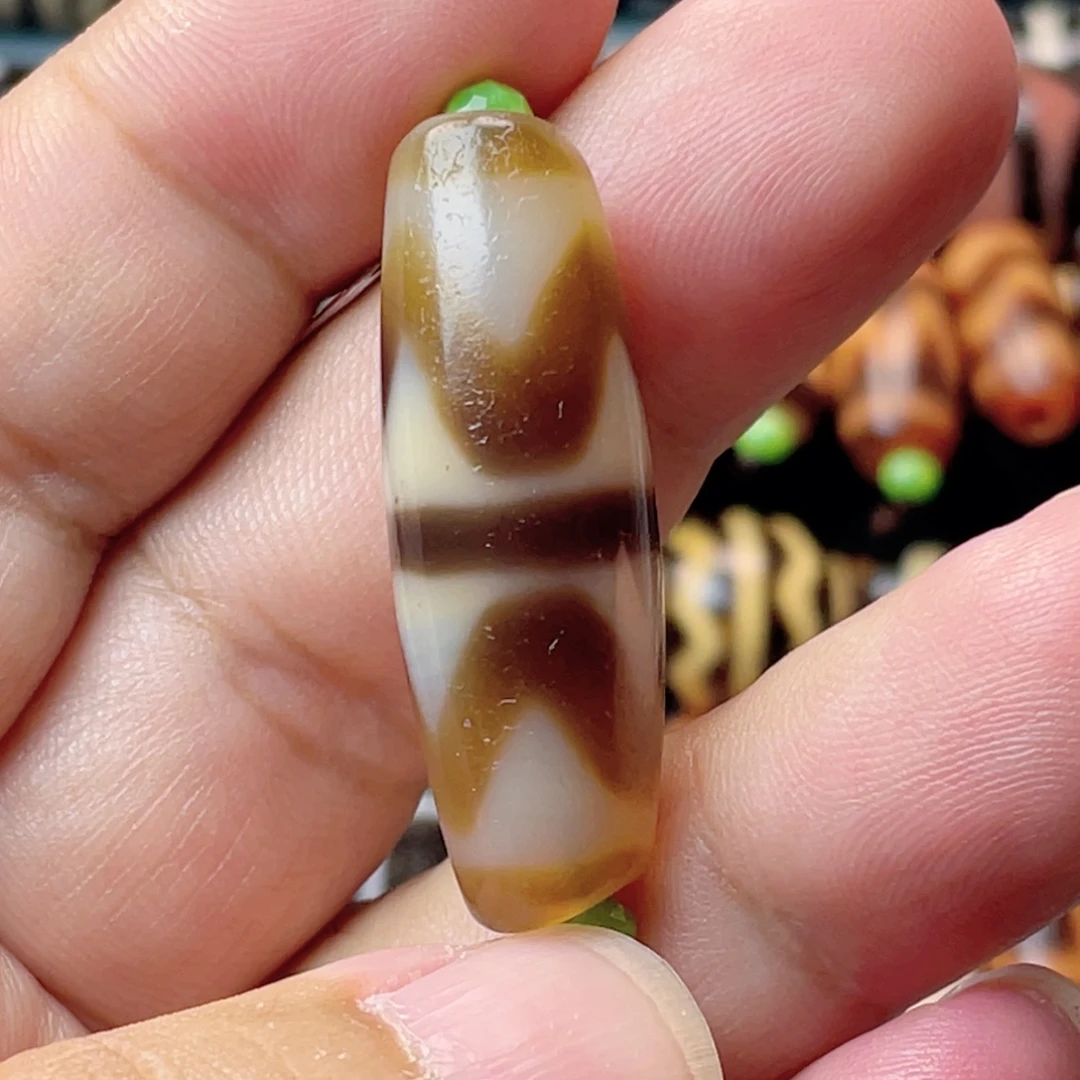 c***爹玛瑙/玉髓未镶嵌颈饰小卢双牙牙