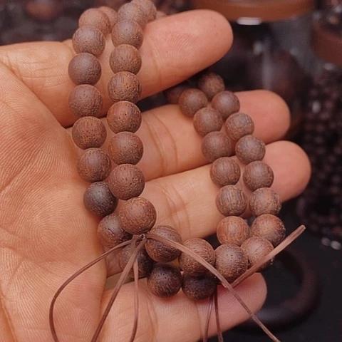 木质类0.8单圈印尼降真香手串