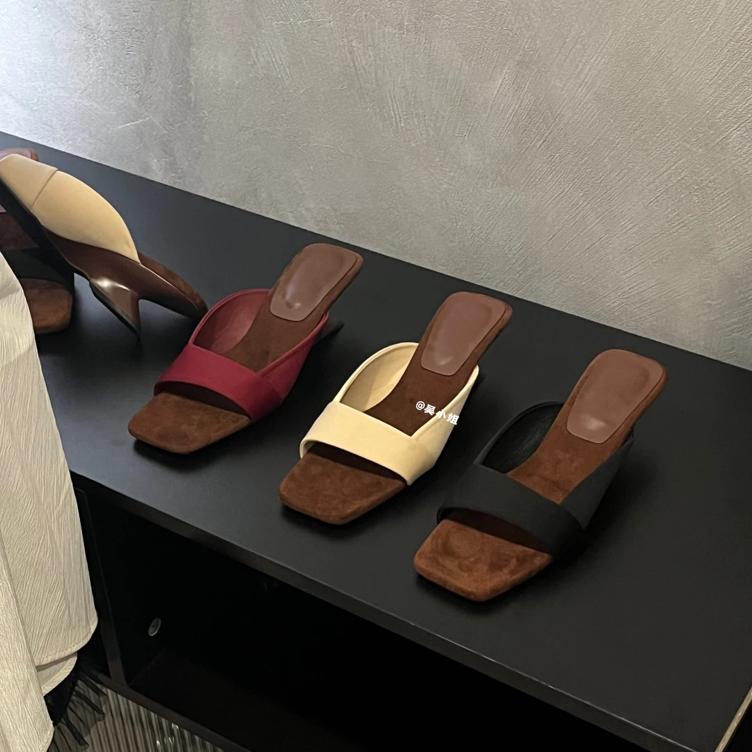 2025夏季新款方头复古坡跟女鞋简约小众时尚百搭法式高跟凉拖鞋