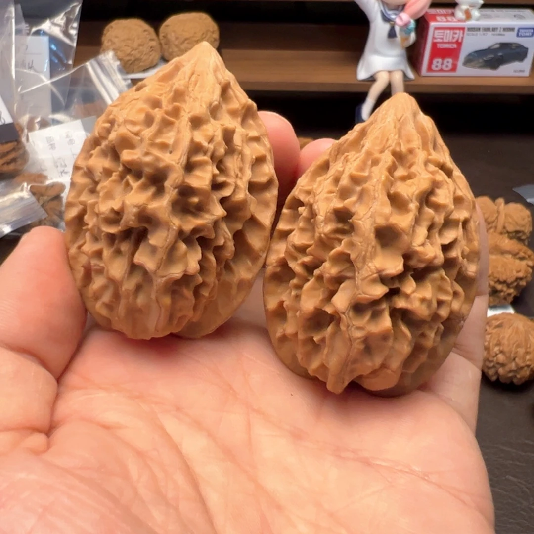 文玩核桃把件蔡*绅招财鼠40+