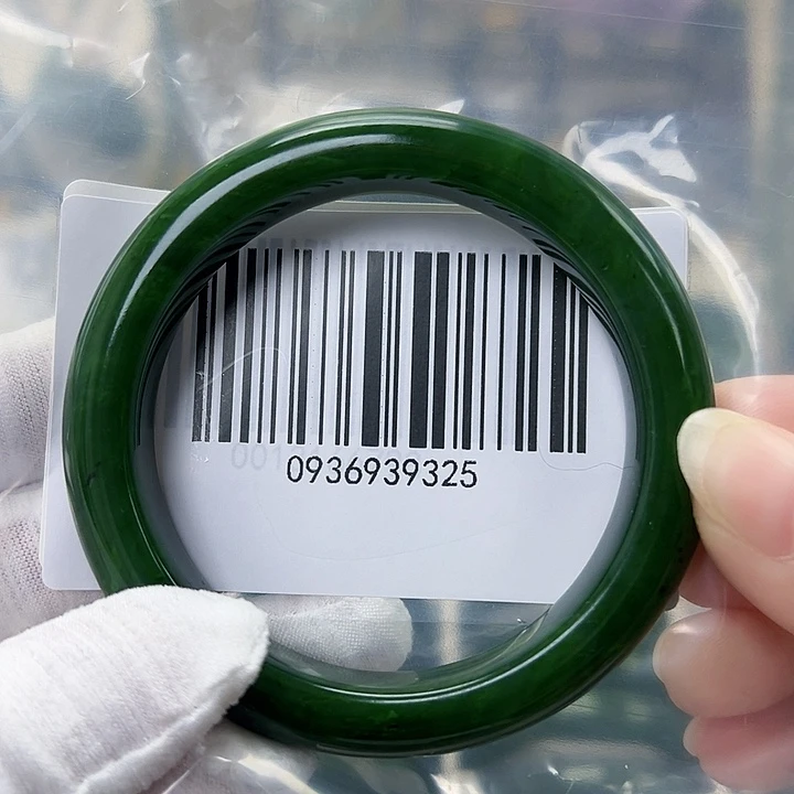 和田玉未镶嵌手镯包容5859