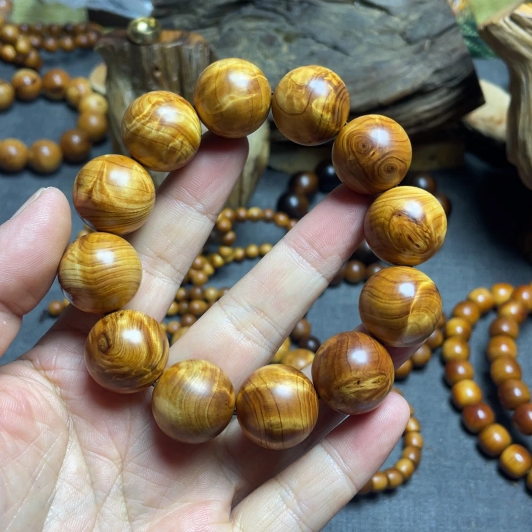 顺***1柏木（崖柏）太行2.0龙胆闪电