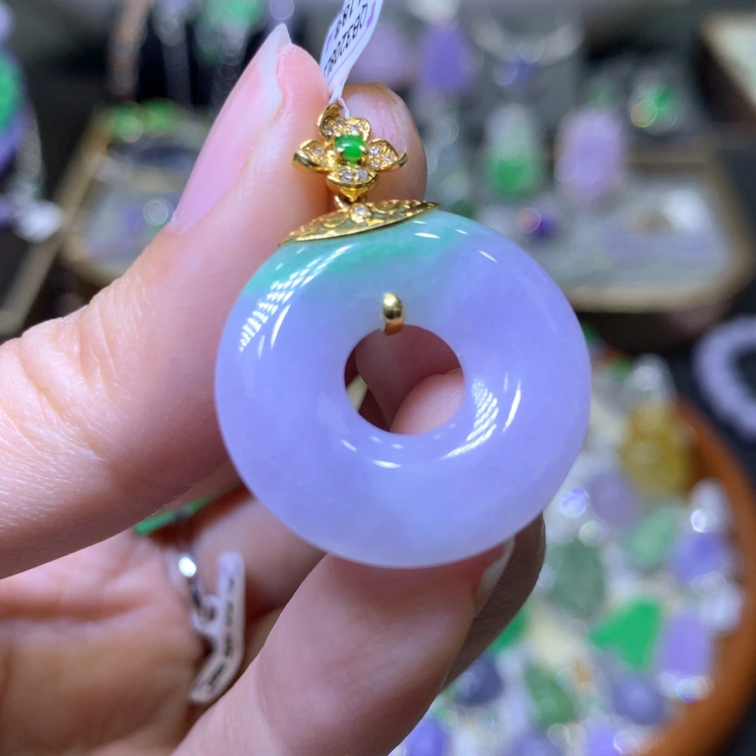 【闪购商品】翡翠颈饰18K金镶嵌翡翠吊坠项链