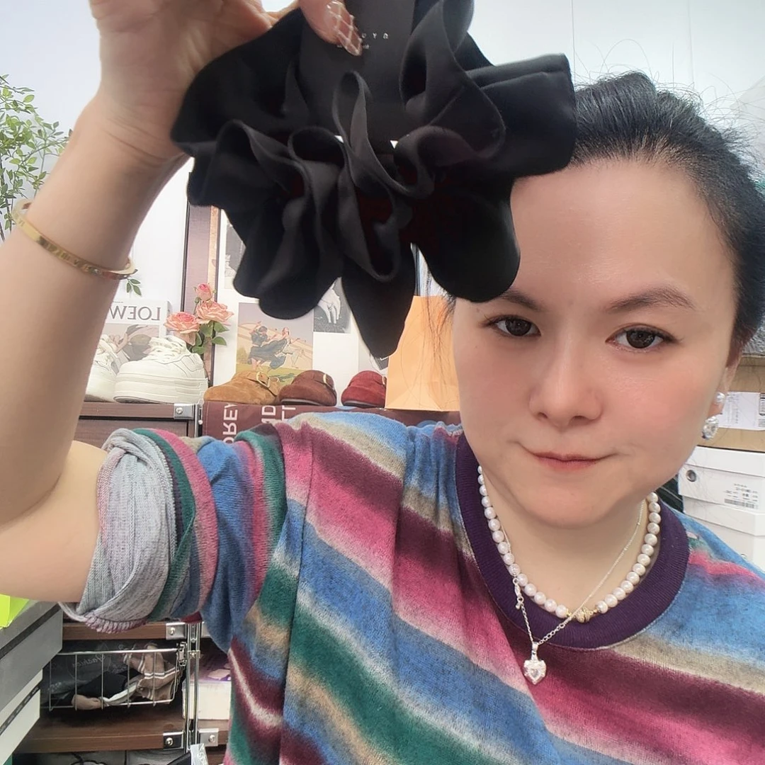 惠***子在干嘛你吃饭吧没啊想不明白