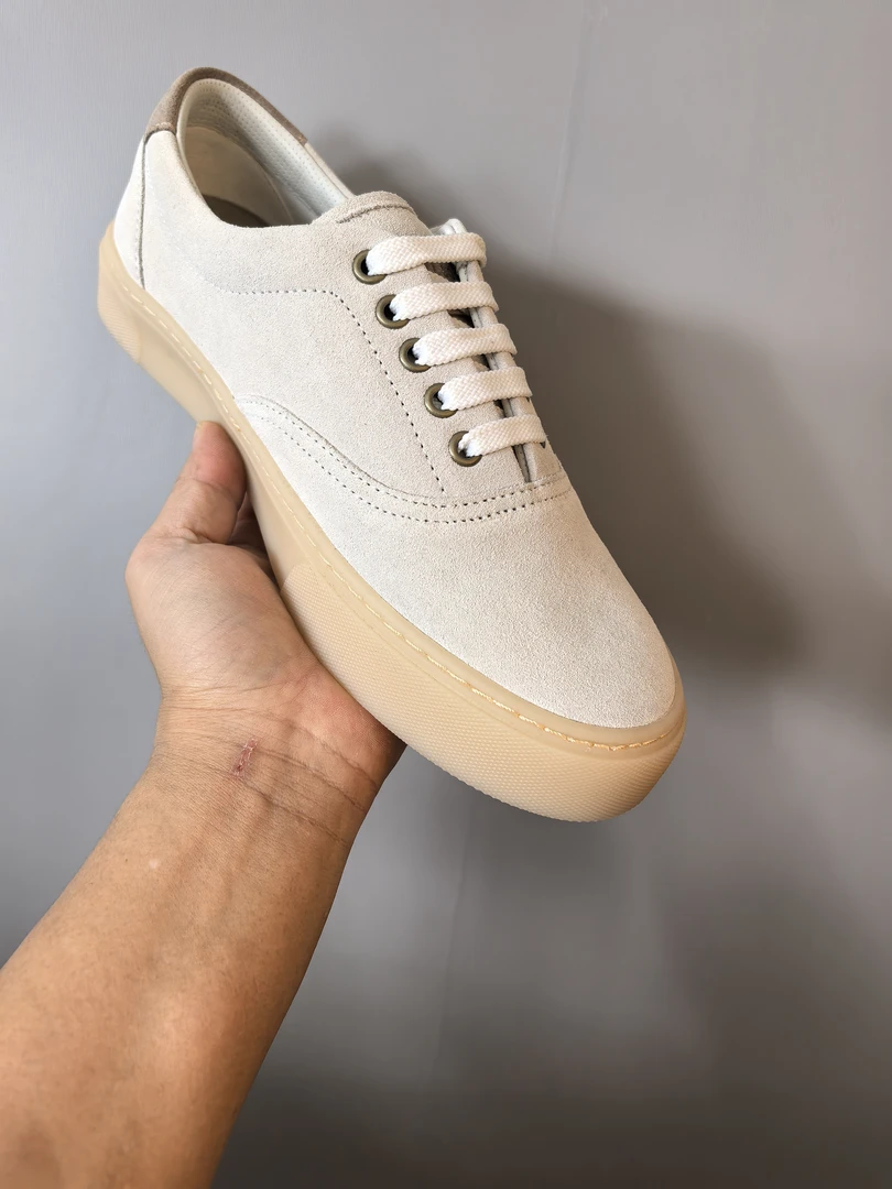 男士运动鞋白色皮鞋时尚休闲鞋夏季透气系带防滑低帮