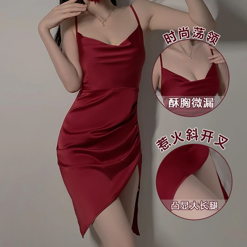 绯曳·性感深V侧开衩荡领丝滑缎面吊带睡裙