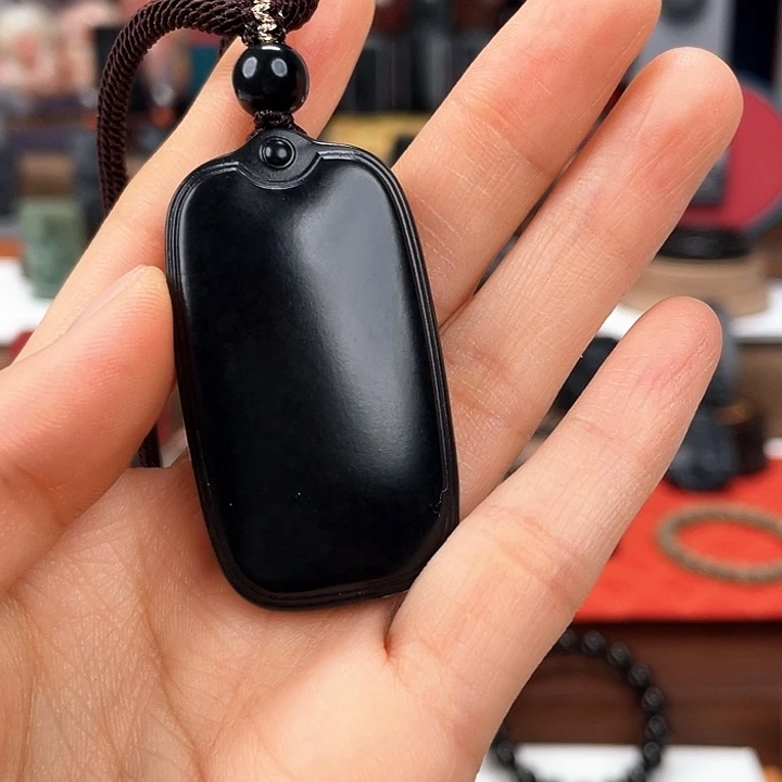 和田玉未镶嵌颈饰特价毛孔