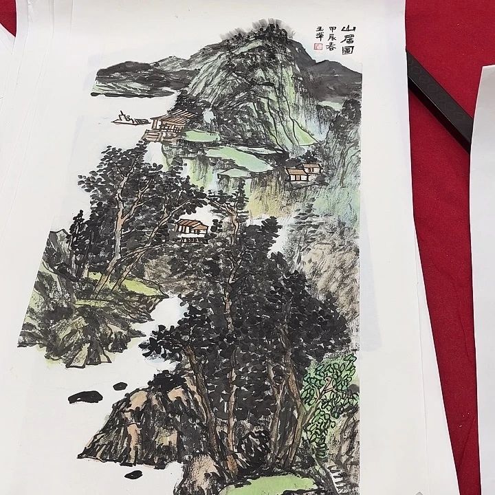 国画花鸟等图案为一体