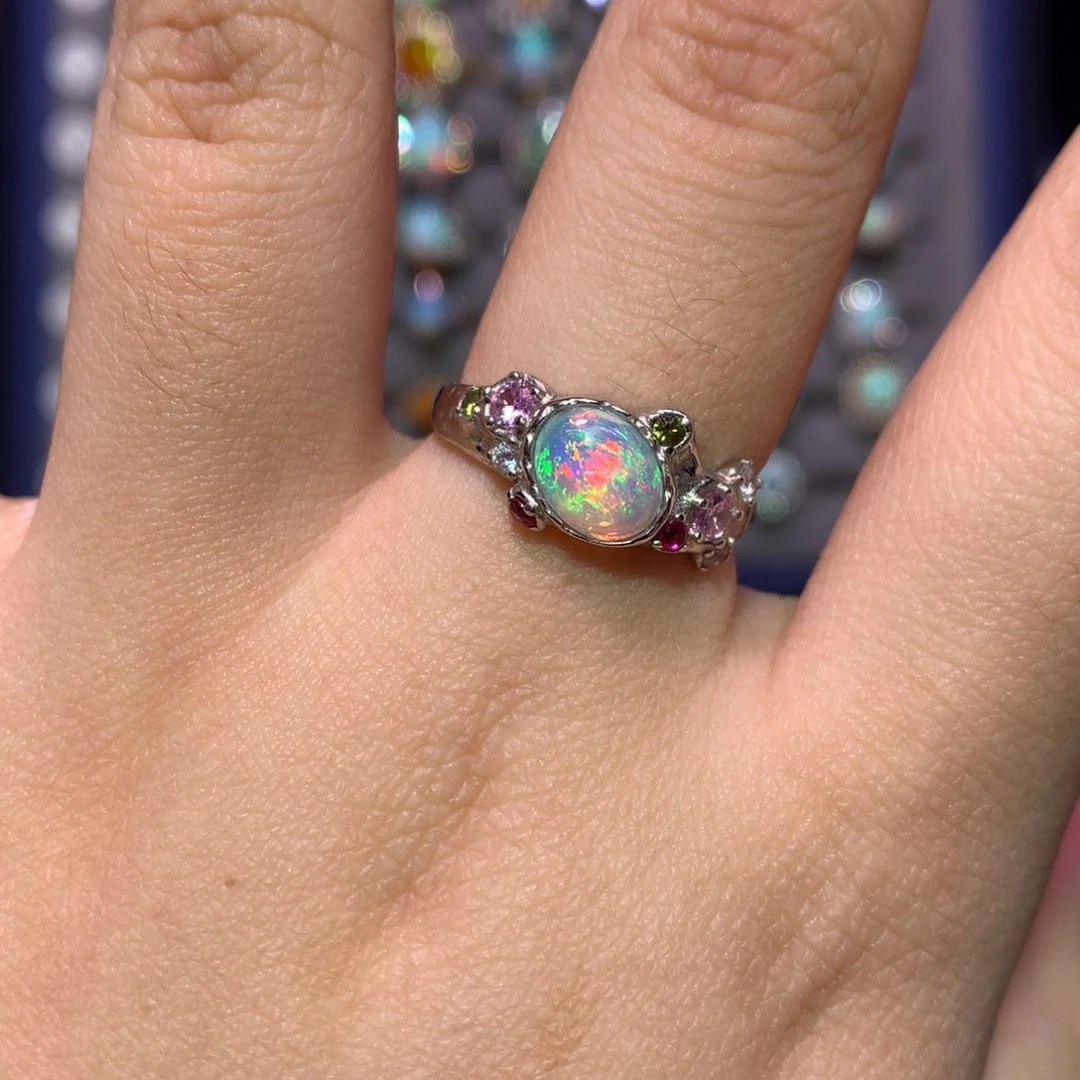 银S925镶嵌欧泊戒指