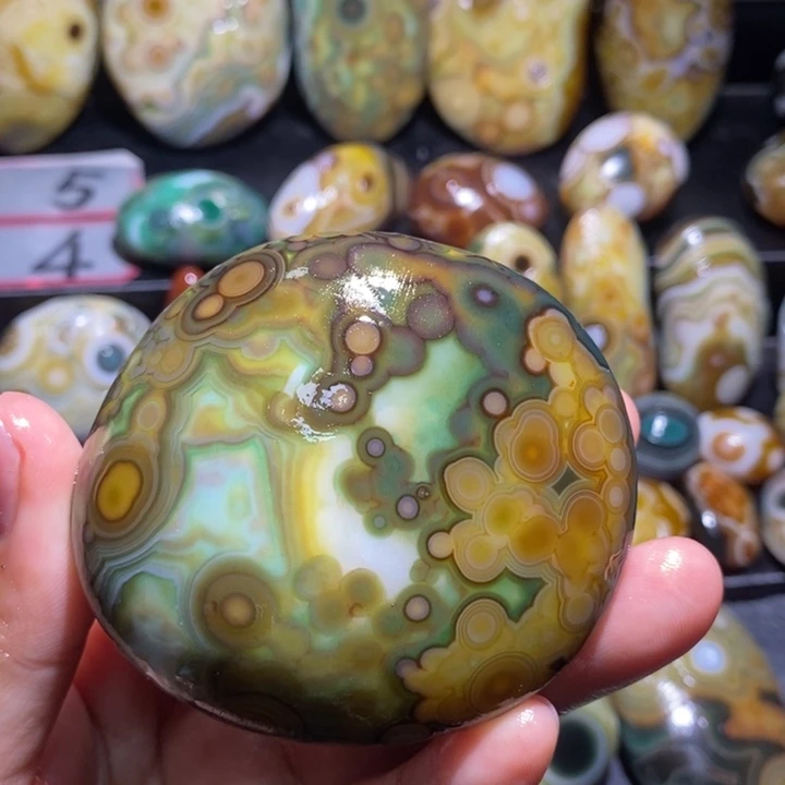 玛瑙/玉髓未镶嵌珠宝奇石30