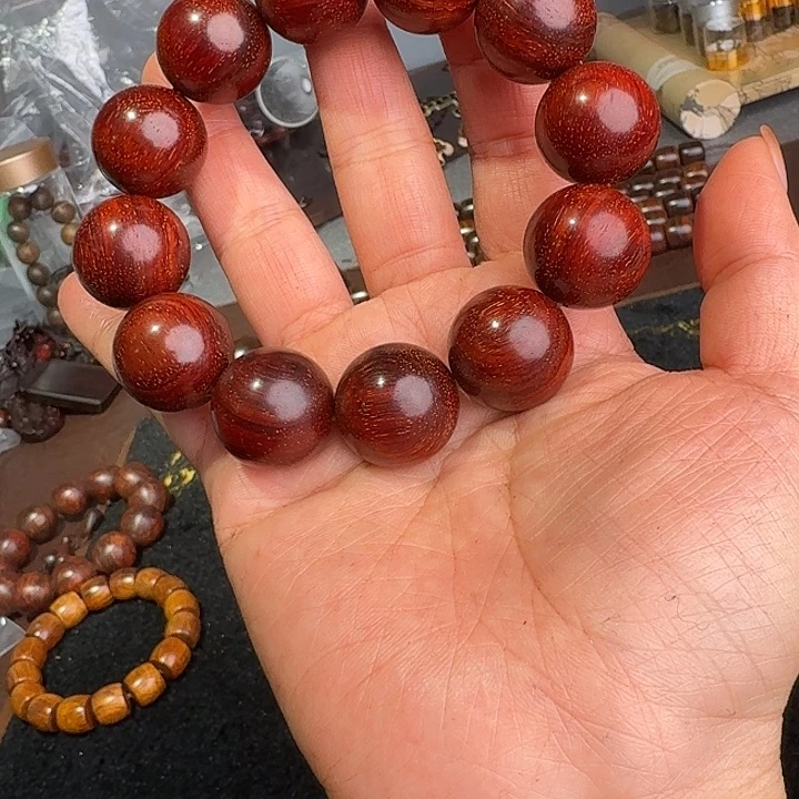 木质类紫檀是以大