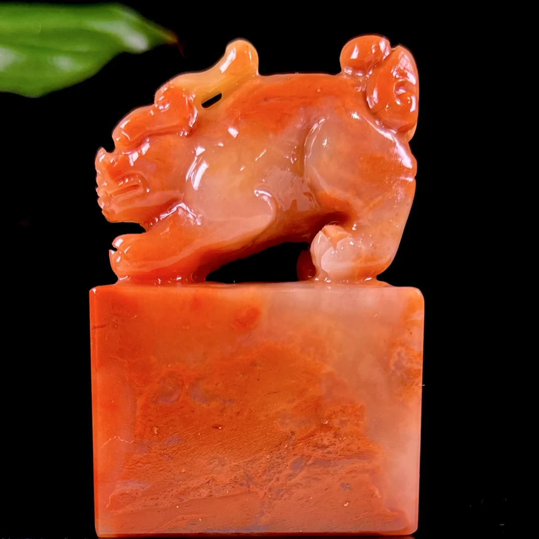 结晶芙蓉石瑞兽呈祥印章 重119.9克 尺4.8/26.2cm