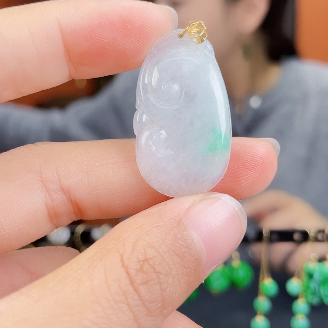 翡翠18K金镶嵌耳饰