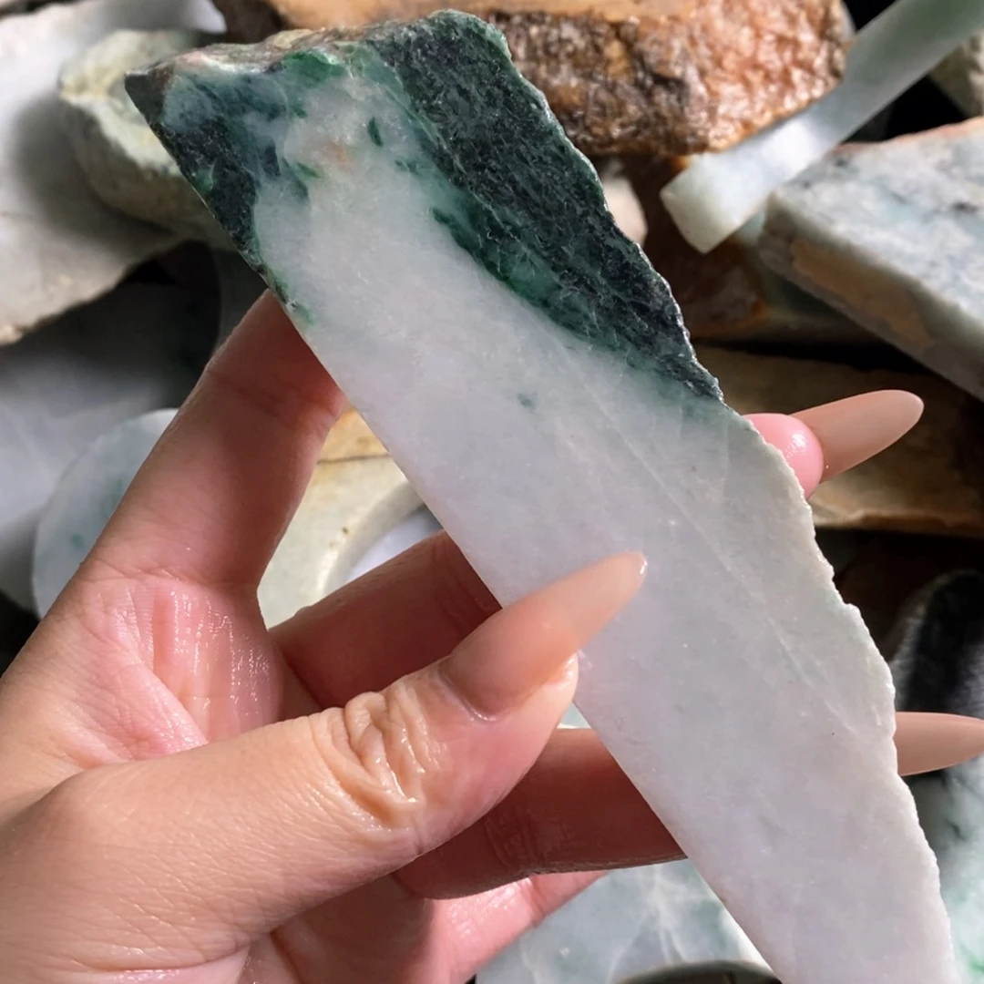颈饰未镶嵌翡翠天然翡翠