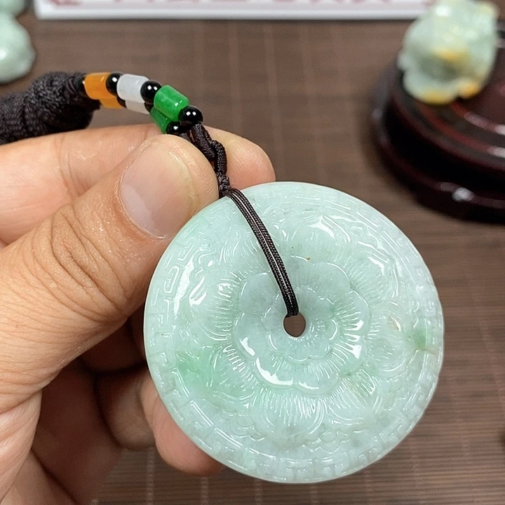 颈饰未镶嵌翡翠天然翡翠玉A货配证书