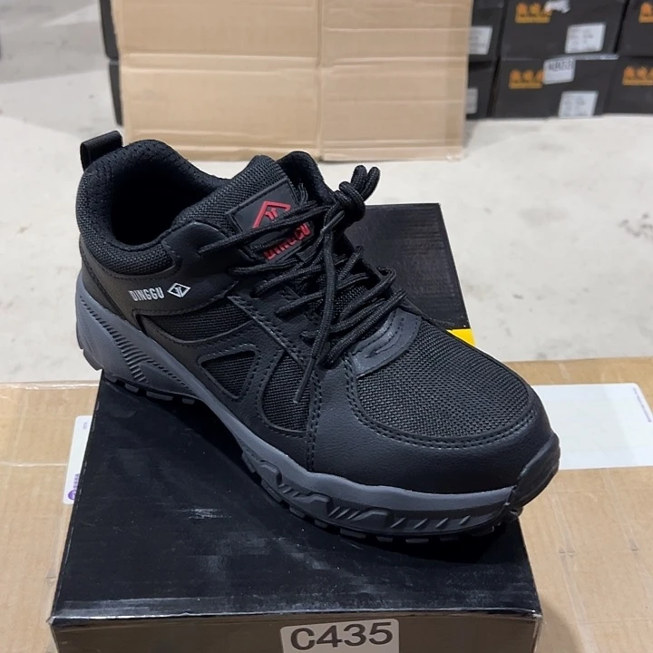 编码435号。39码防砸防刺劳保鞋。