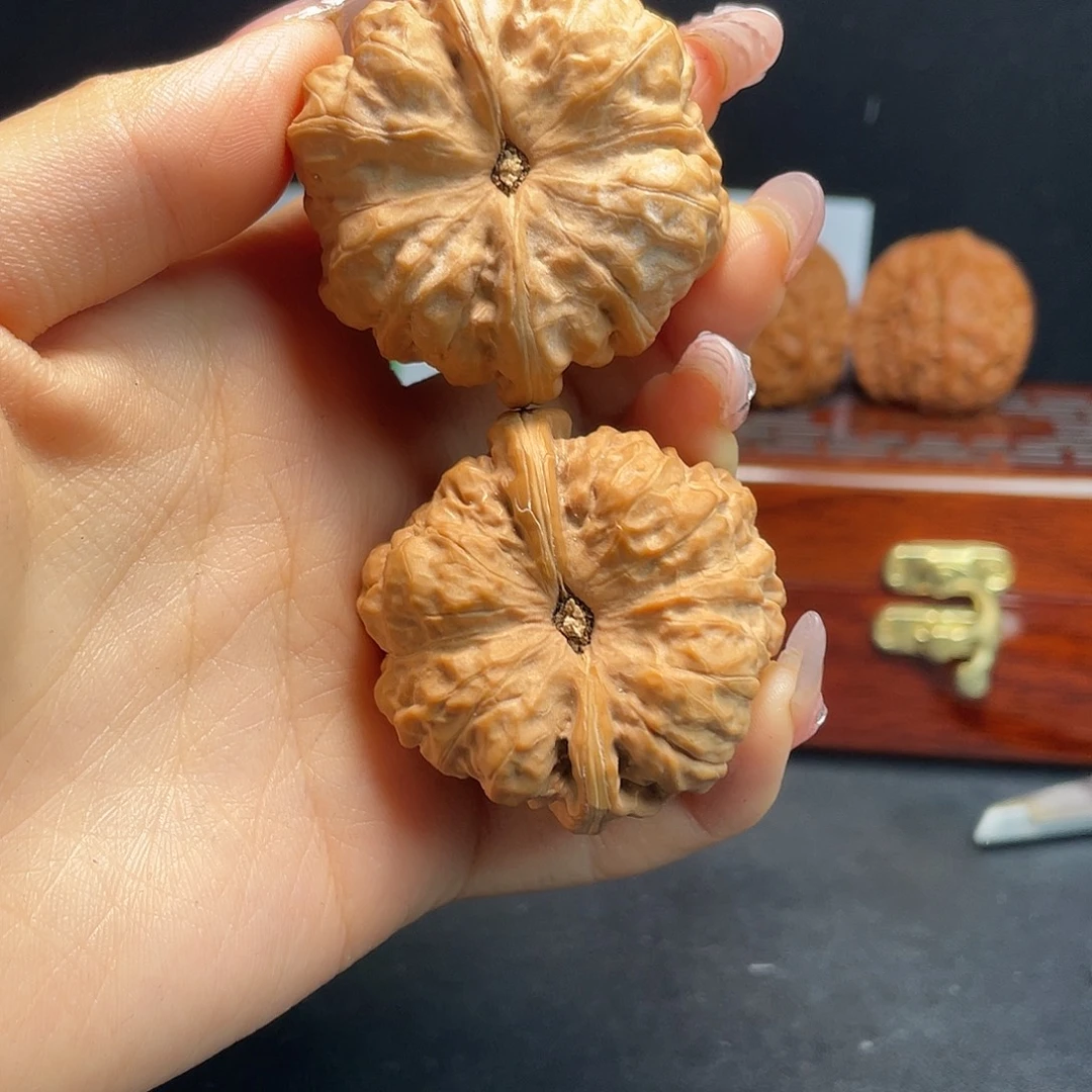 宁***初文玩核桃把件蛤蟆头42尺