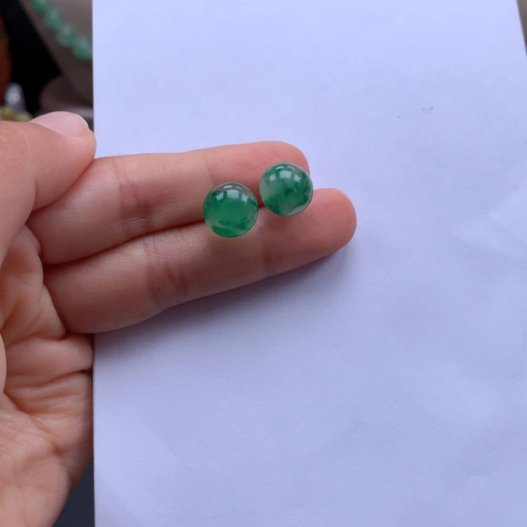 【闪购商品】银S925镶嵌石英质玉耳钉