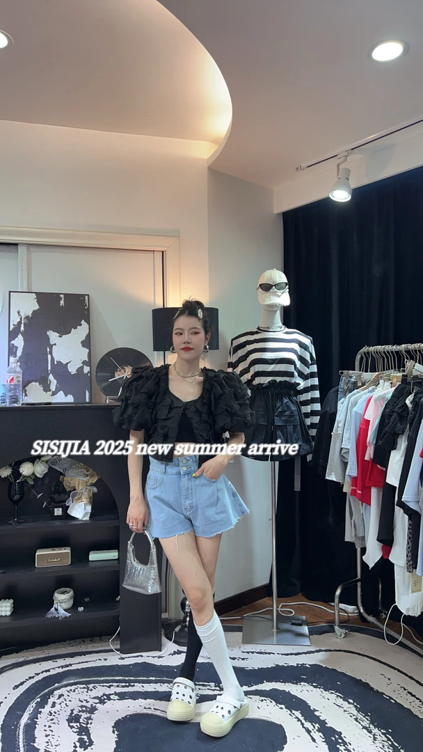 常规纯色女春季修身型短款短外套时尚休闲针织白色细肩带内衣