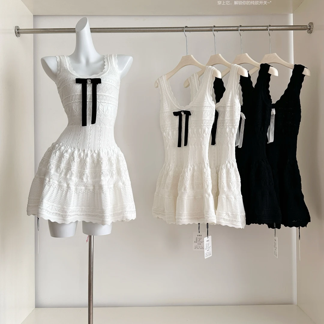 白色吊带连衣裙夏季精致千金蝴蝶结钩花镂空针织背心裙