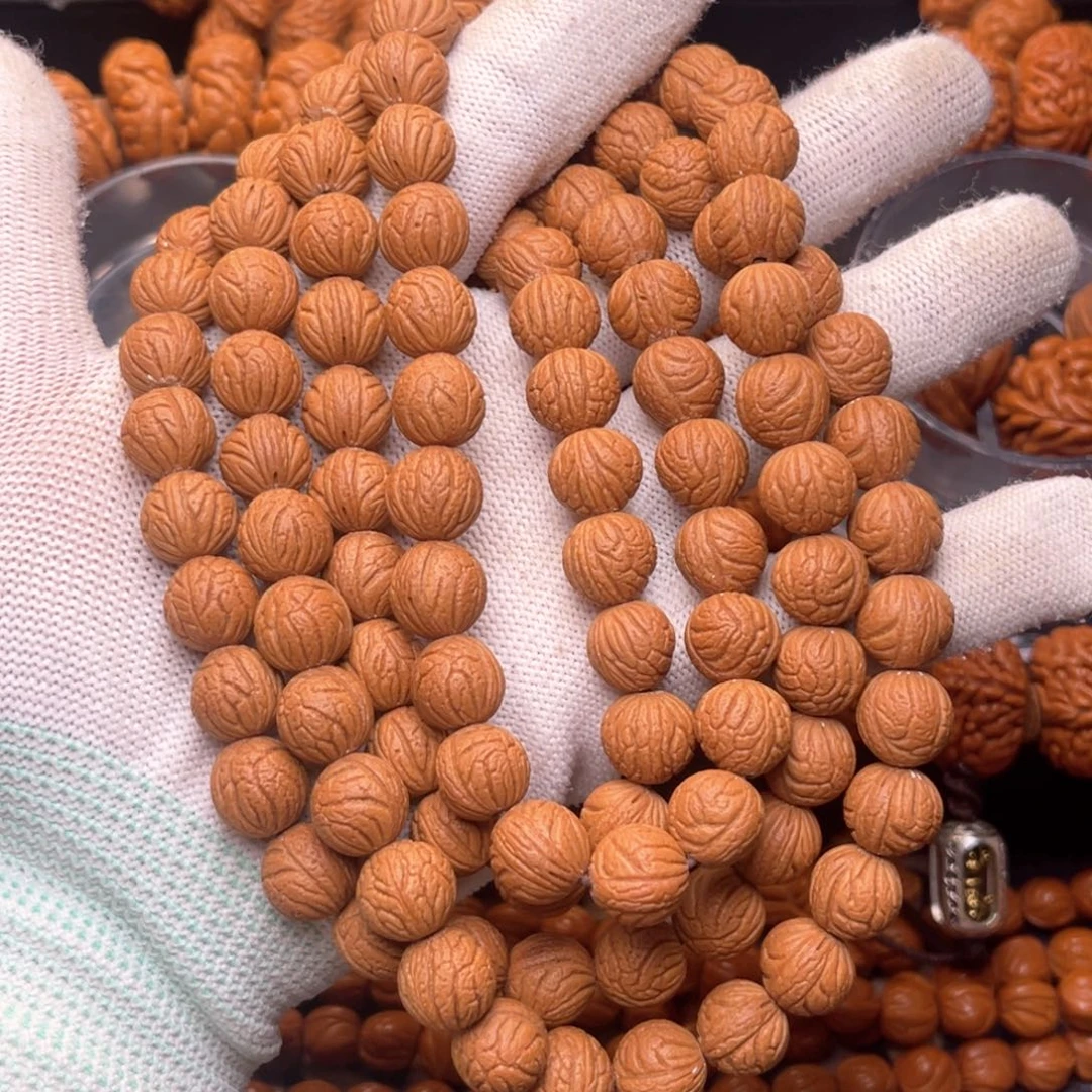 吊坠桃核1.1脖挂，1