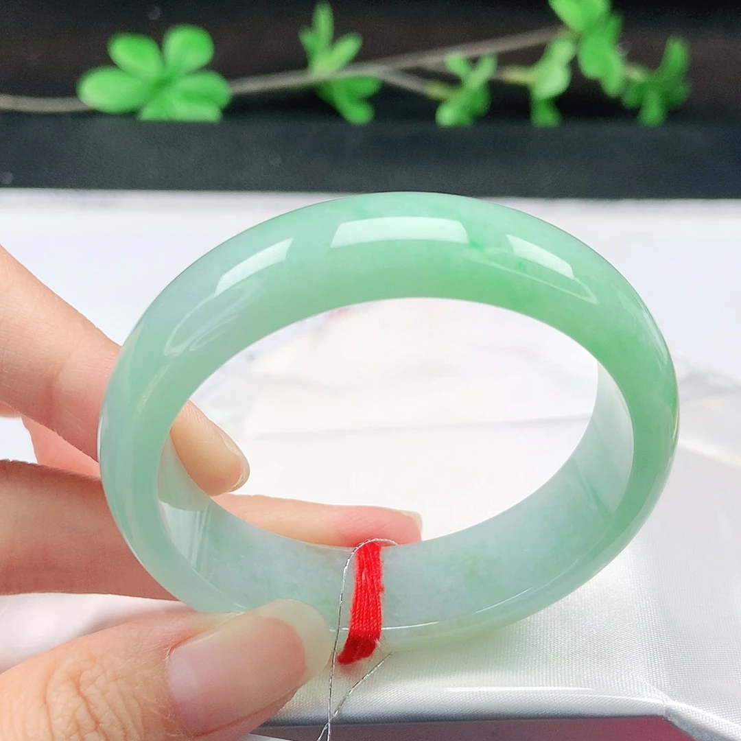 翡翠未镶嵌手镯（贵妃镯）51➕贵轮胎