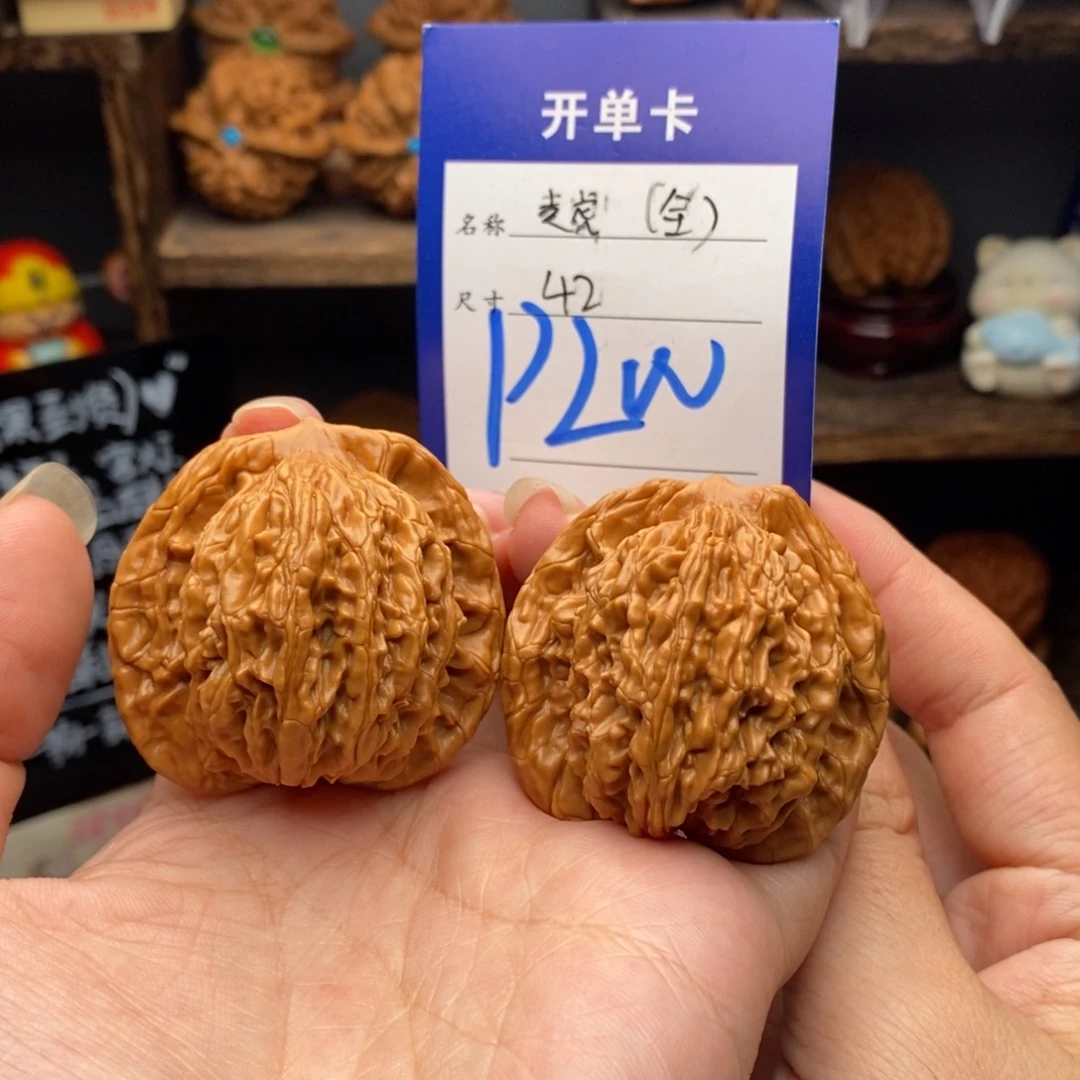 文玩核桃吊坠42全品麦虎200