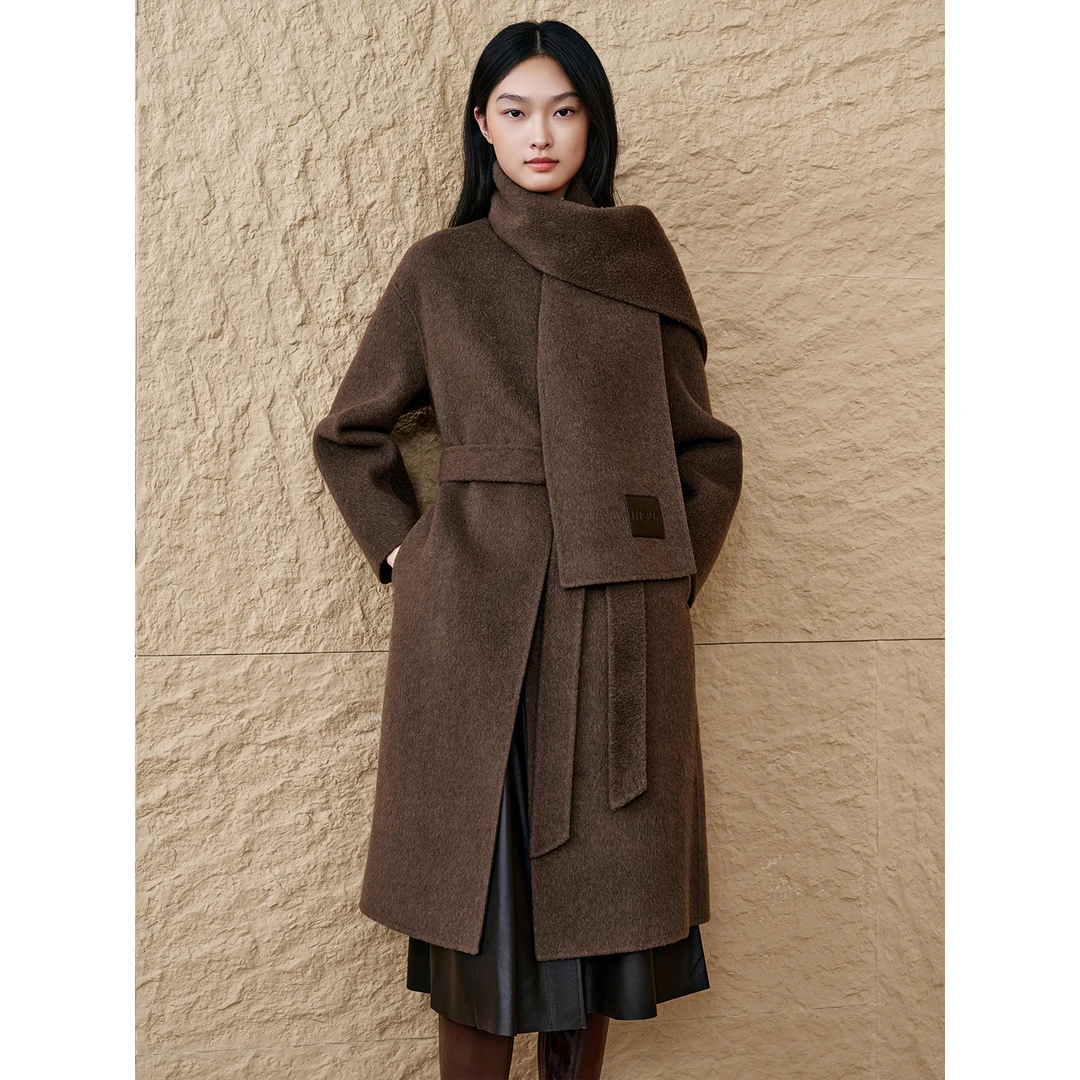 INSUN恩裳冬季宽松气质围脖式落肩系带收腰双面呢大衣9C65580120