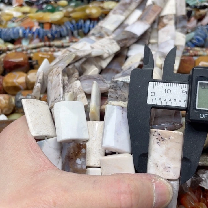 玛瑙/玉髓合金珠宝半成品一条18x25mm玛瑙吊坠